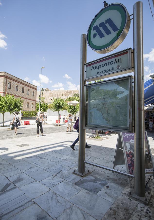 A Skip Away From The Acropolis Museum - 1 Bdrm Apartment Athens Exterior photo